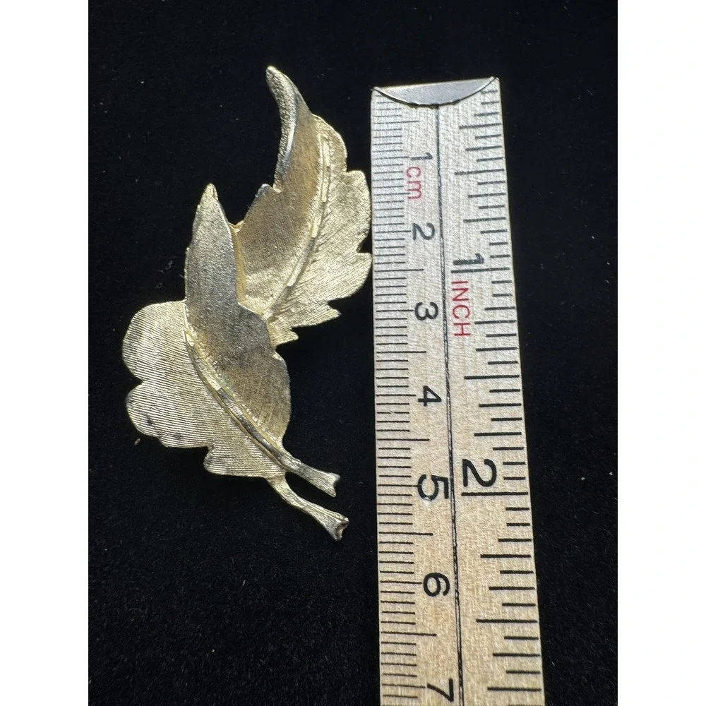 Vintage DFA Gold Tone Textured Dual Leaf Brooch